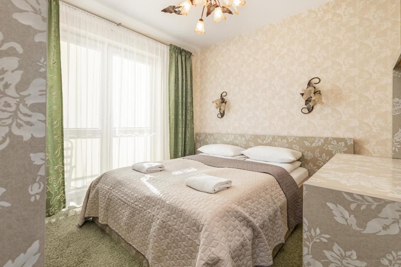 Osiedle Bocianie Gniazdo By Noclegi Renters Kolobrzeg Exterior photo